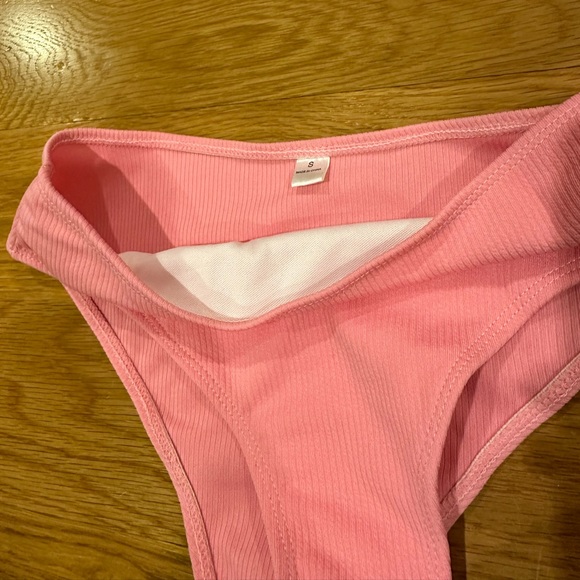 NWOT pink bikini bottom 💕💞👙 - Picture 3 of 3
